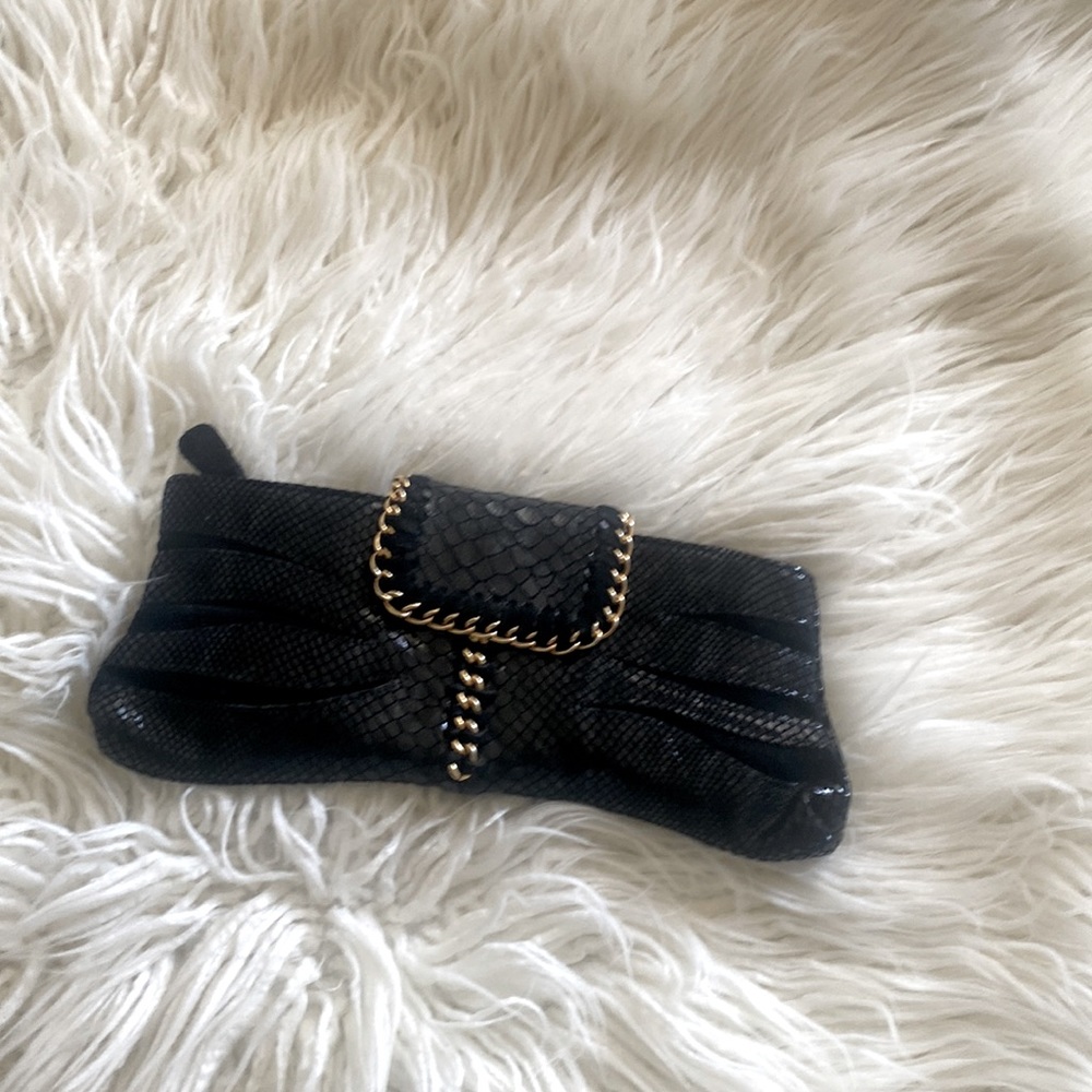 Arden B Clutch Leather